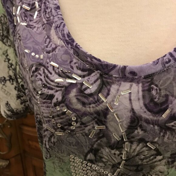 CORAL BAY. Size PL. Fleur-de-lis Highly Embellished T-shirt. Short Sleeve. B18 - Picture 3 of 9